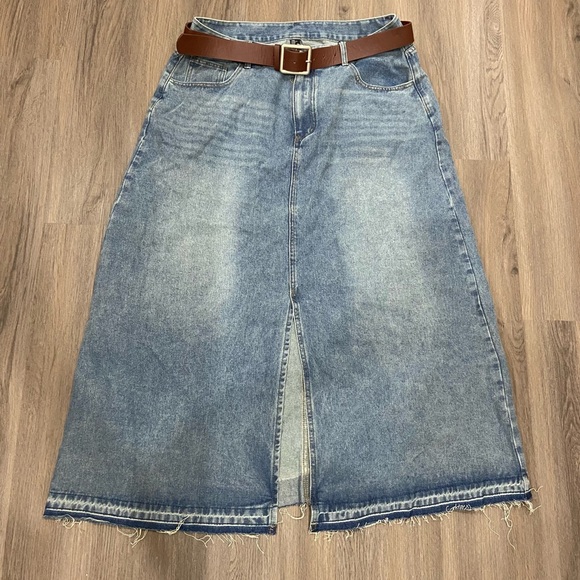 Cider Dresses & Skirts - CUTE CIDER jean skirt with slit/ pockets